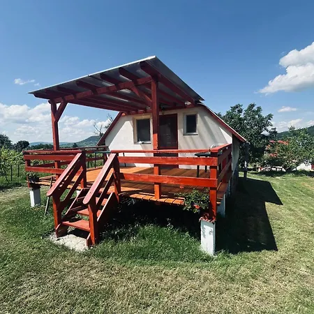 Badacsony Hegyen Ket Haloszobas Haz Tatil Evi Nemesgulács