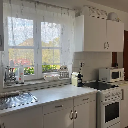 Tatil Evi Badacsony Hegyen Ket Haloszobas Haz *